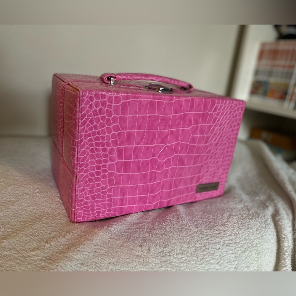 Vintage Mary Kay Pink Alligator Jewelry Box